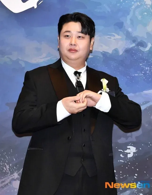 프렌치 기반 네오 비스트로 메뉴 구성을 연상시키는 이미지